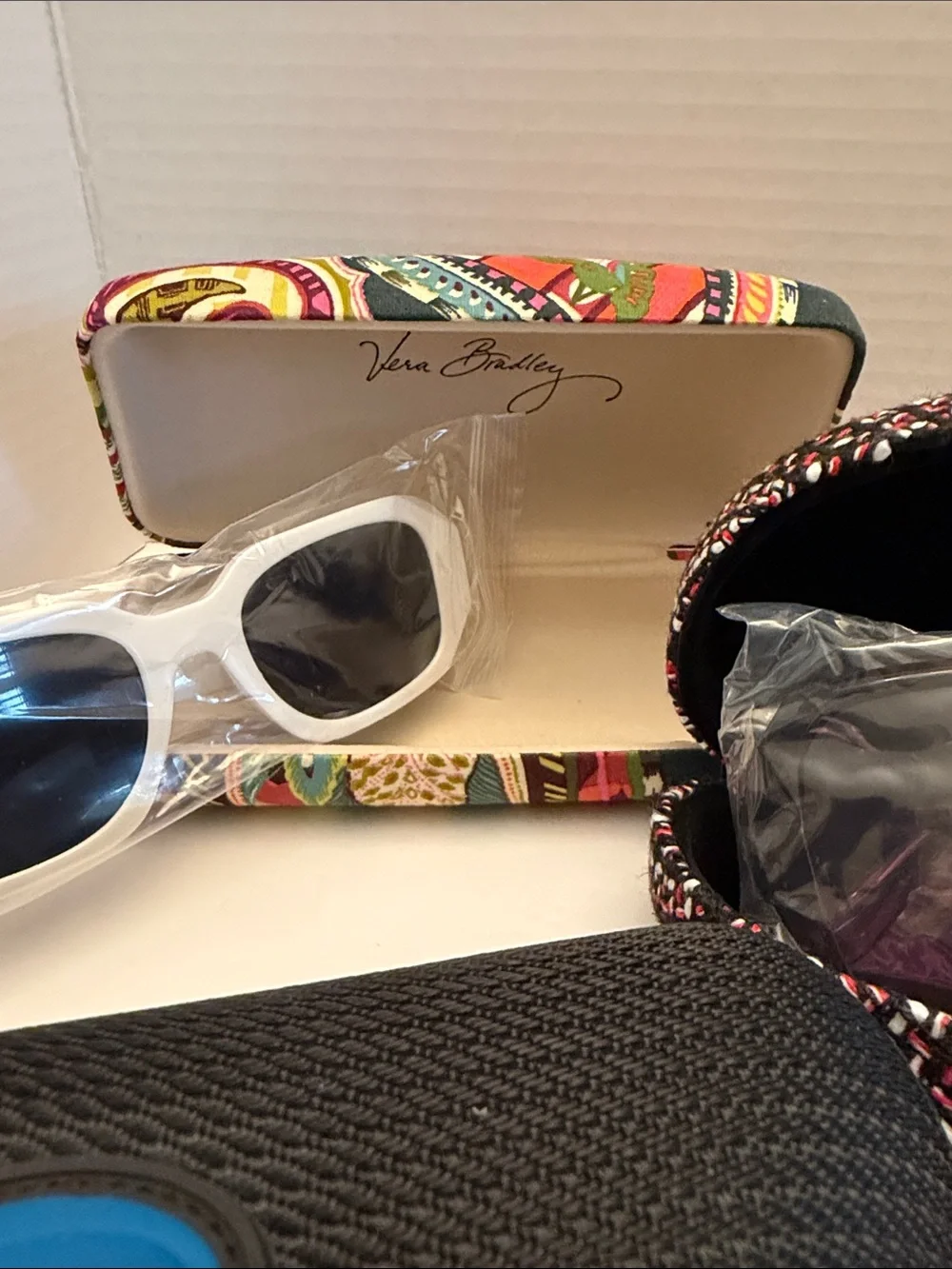 💰Women's Sunglasses Case Collection and Unbranded Sunglasses